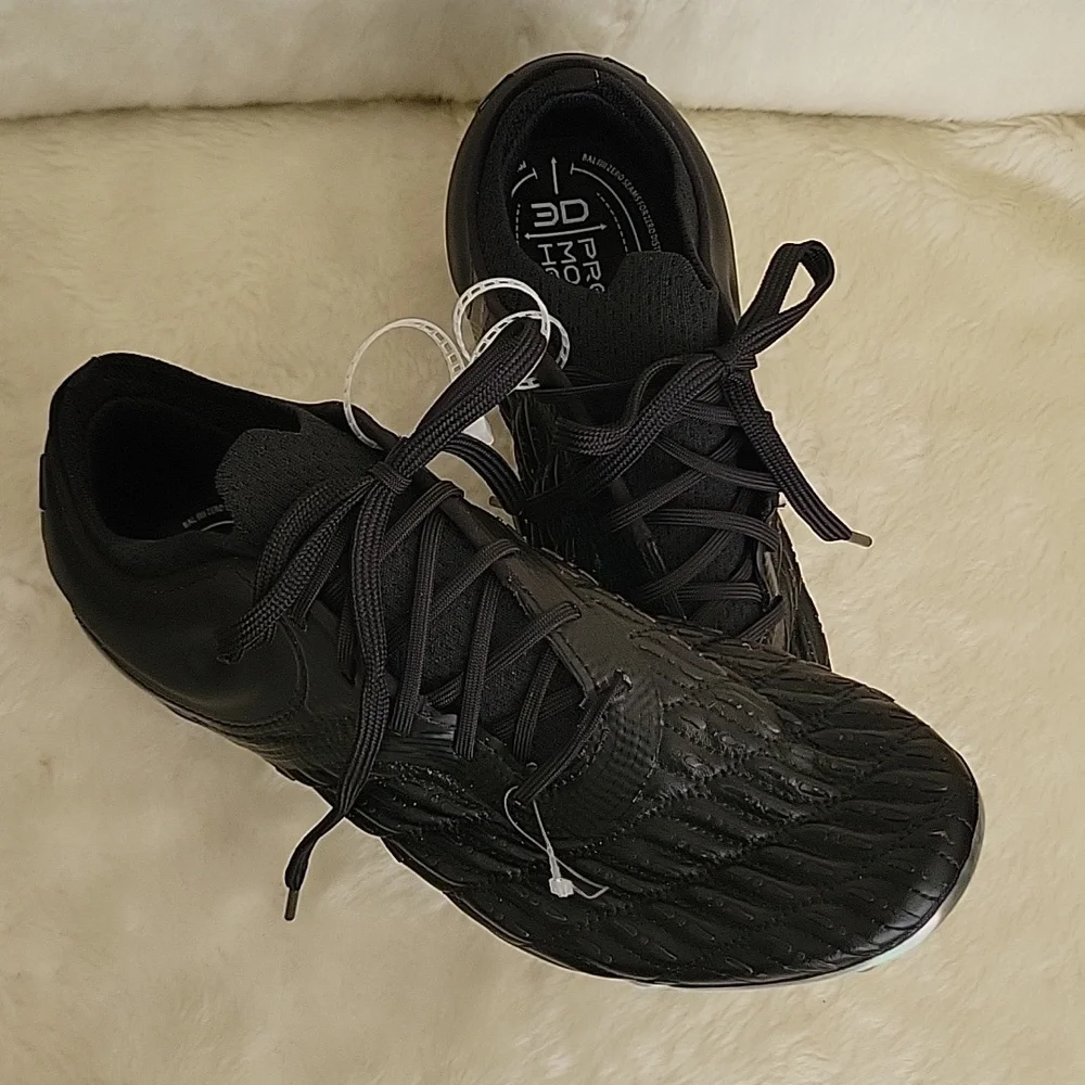 NWOT UNDER ARMOUR Magnetico Elite 3 FG Soccer Cleats Black Women. Size 7 - Picture 4 of 16